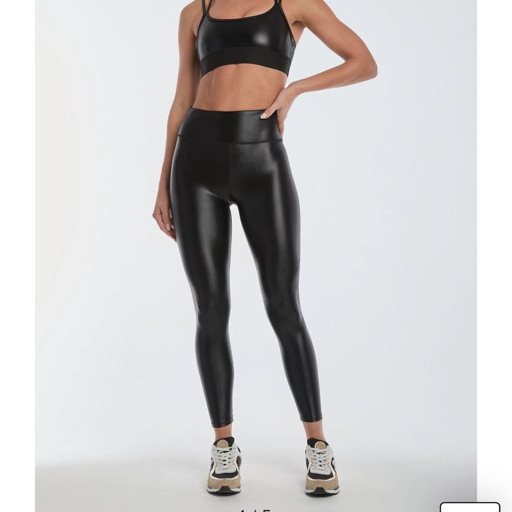 Noli Yoga Liquid High Waisted Black Leggings